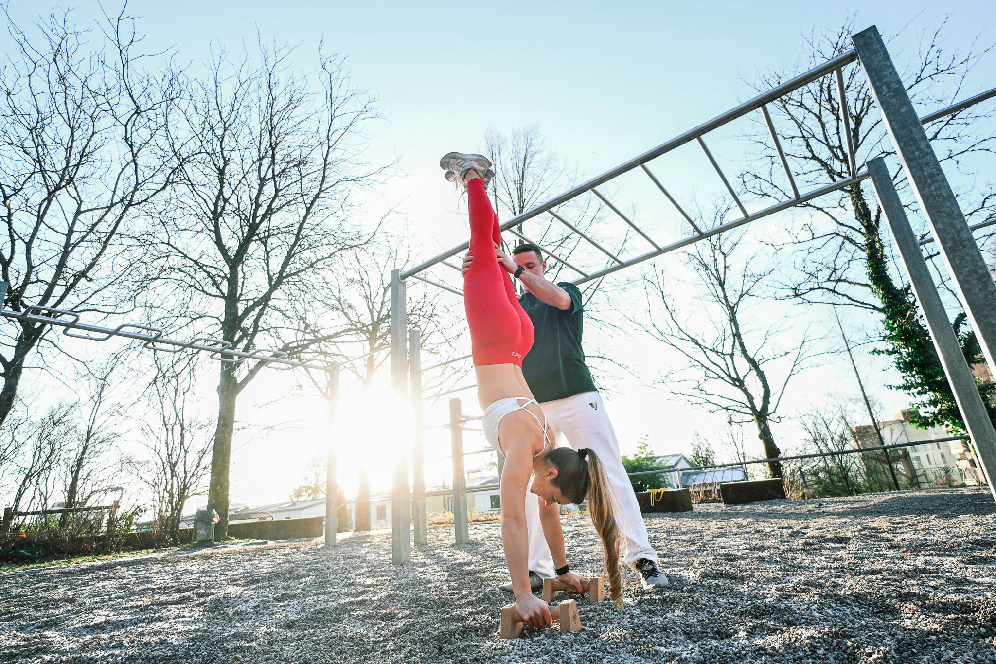 M2Movement-handstand-bea-marvin